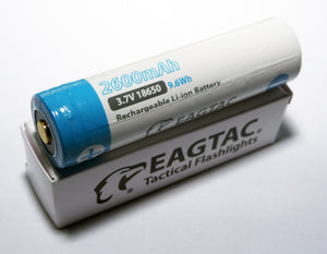 Accumulateur Li-Ion EagleTac 18650 2600mAh 3.7V - 3C Décharge max - Protégé -Neuf